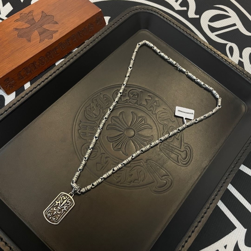 Ch**me He**ts necklaces